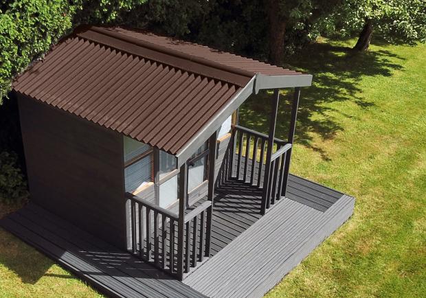 Gartenhaus mit Onduline Base Wellplatten in braun